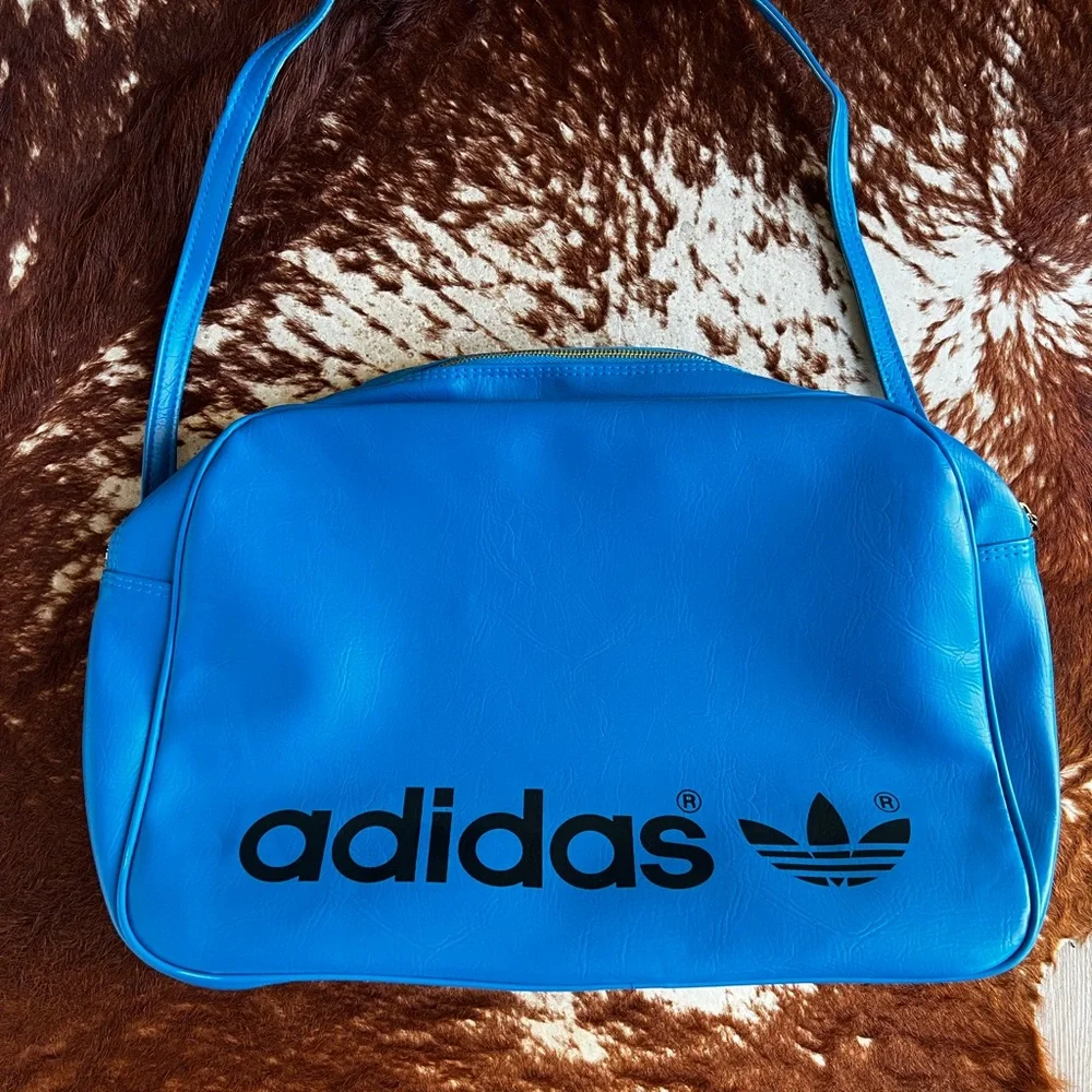 Adidas vintage blue crossbody messenger bag. - Picture 3 of 11